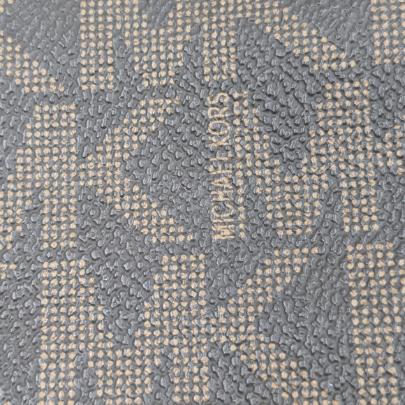 Michael Kors Fanny Pack Belt Bag - Picture 4 of 7